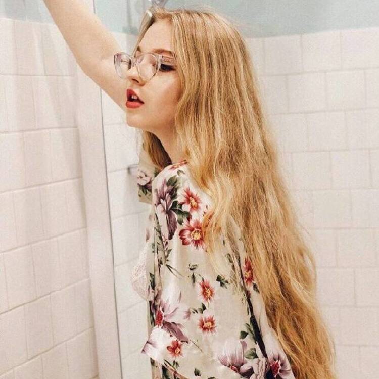 代举报快手作品